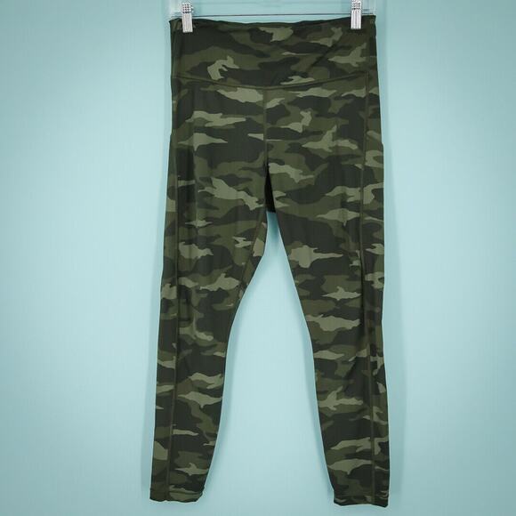 Athleta Size Medium M Green Elation Camo 7/8 Length Pull On Leggings - Picture 1 of 7